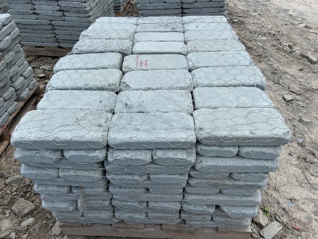 Lot 32: 3 pallets 6"x12"x2" Tumbled Bluestone Pavers